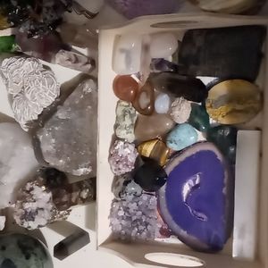 Mystery crystal box!